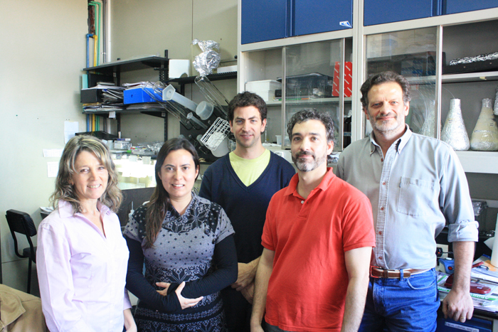 Dra. Ángeles Zorreguieta, Mariela del Carmen Carrica, Hernán Bonomi, Gastón Paris y Dr. Fernando Goldbaum, autores del estudio.