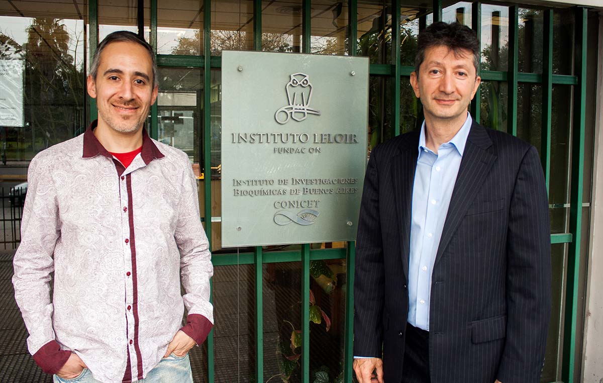 El doctor Ammar Al-Chalabi (der.) y Pablo Aquino, secretario y fundador de la Asociación ELA Argentina.